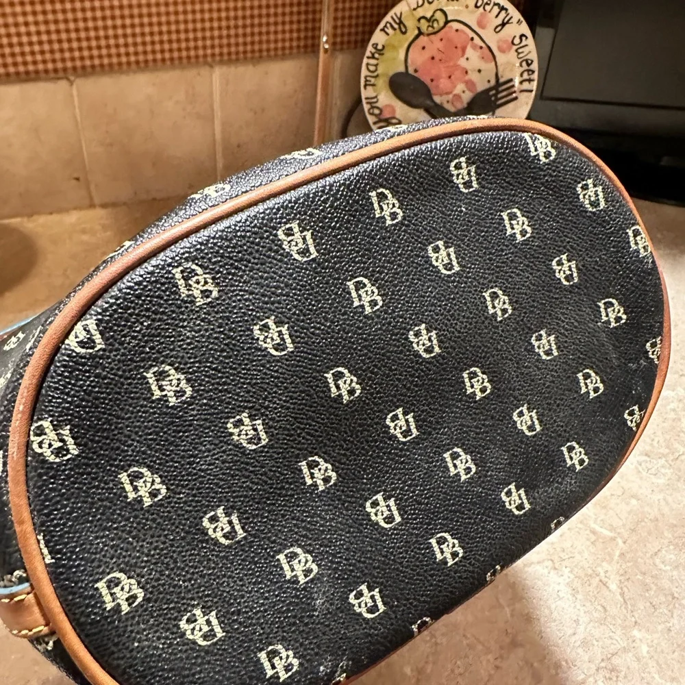 Dooney and Bourke - Picture 3 of 3